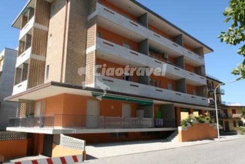 Houston apartmanház - Lido di Jesolo kelet