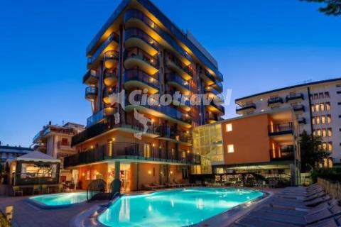 Aparthotel Sheila**** - Lido di Jesolo kelet