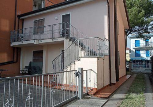 Bafile casa - Lido di Jesolo nyugat - az udvar felől