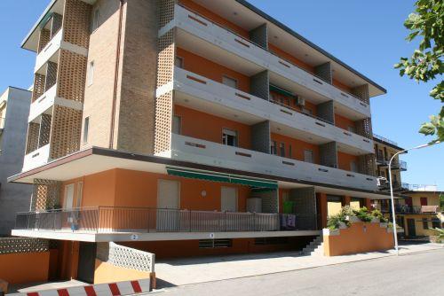 Houston apartmanház - Lido di Jesolo kelet